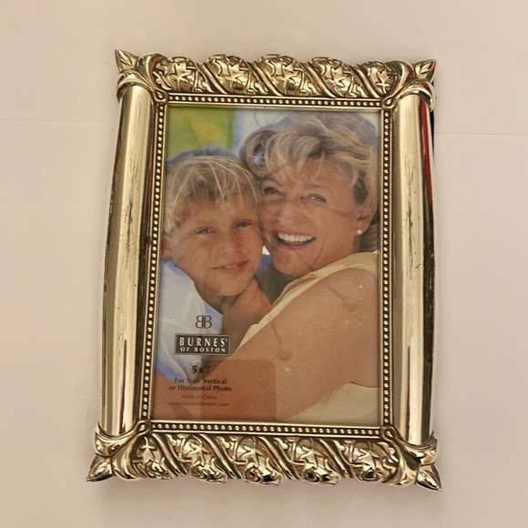 Vintage Burns of Boston Silver-Tone Metal 5” x 7” Picture Frame - Picture 1 of 6